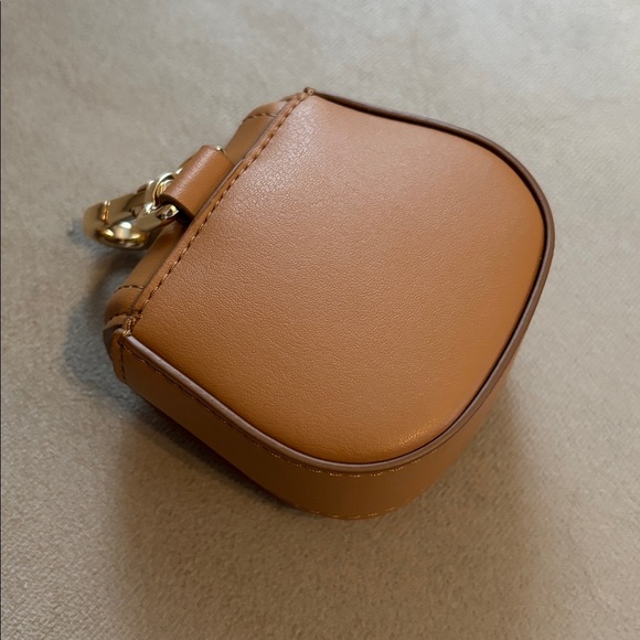 Lululemon Chestnut Pouch - Picture 4 of 5